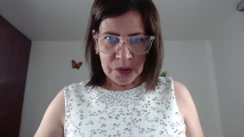Snapshot of linda_hanna1977 chatting on November 2025 01:55:02 PM Linda Hanna online show from November 2025 01:55:02 PM