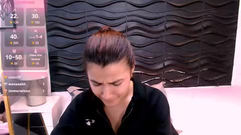 Snapshot of linda_mattel chatting on September 2025 07:38:01 PM Linda online show from September 2025 07:38:01 PM