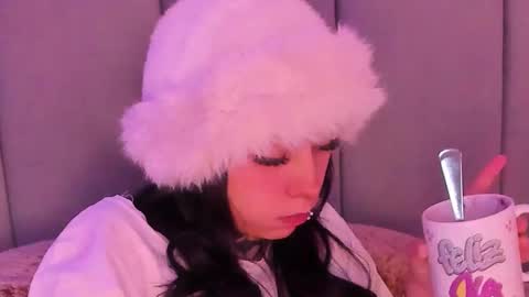 Snapshot of linda_milleer_ chatting on January 2026 06:05:01 AM Lindaa maria online show from January 2026 06:05:01 AM