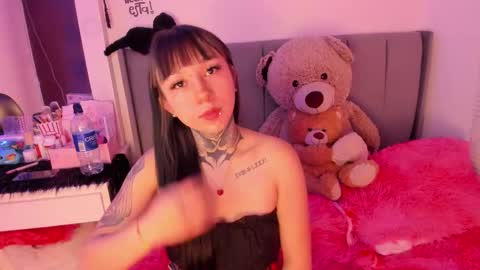 Snapshot of linda_milleer_ chatting on January 2026 02:57:02 AM Lindaa maria online show from January 2026 02:57:02 AM