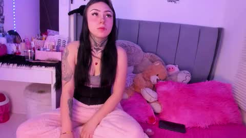 Snapshot of linda_milleer_ chatting on January 2026 11:43:02 PM Lindaa maria online show from January 2026 11:43:02 PM