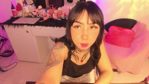 Snapshot of linda_milleer_ chatting on March 2026 08:11:01 PM Lindaa maria online show from March 2026 08:11:01 PM