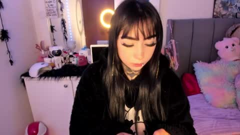 Snapshot of linda_milleer_ chatting on March 2026 04:39:01 AM Lindaa maria online show from March 2026 04:39:01 AM