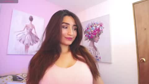 Snapshot of linda_morgan1 chatting on March 2025 12:05:02 PM Maria Paula online show from March 2025 12:05:02 PM