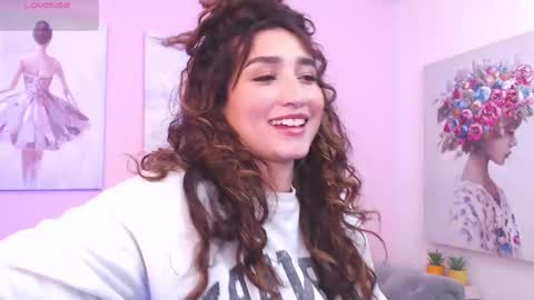 Snapshot of linda_morgan1 chatting on September 2025 12:05:01 PM Maria Paula online show from September 2025 12:05:01 PM