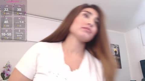 Maria Paula online show from November 2025 12:15:01 PM