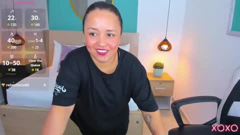 Snapshot of linda_rios_ chatting on January 2025 07:40:01 PM L I N D A online show from January 2025 07:40:01 PM
