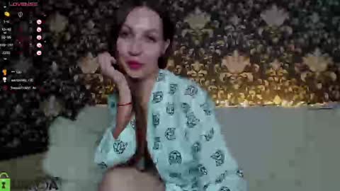 Snapshot of linda_swan chatting on March 2025 02:23:02 PM Linda online show from March 2025 02:23:02 PM