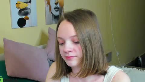 My real name is Olivia online show from April 2026 01:14:01 AM