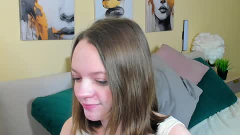 My real name is Olivia online show from April 2026 01:28:02 AM