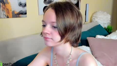 My real name is Olivia online show from May 2026 01:11:01 AM