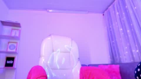 Snapshot of lindaa_miller chatting on December 2024 08:20:02 AM linda miller online show from December 2024 08:20:02 AM