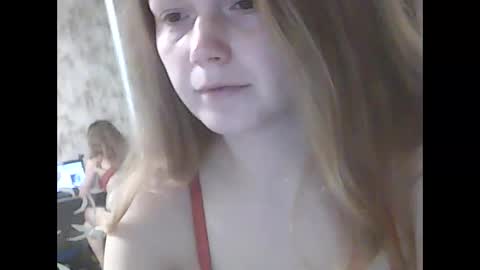 Snapshot of lindaahskys chatting on October 2025 11:57:02 AM LindaAhSkys online show from October 2025 11:57:02 AM