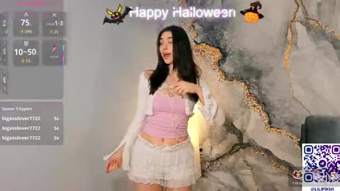 Snapshot of lindablyee chatting on November 2025 07:27:01 PM lili online show from November 2025 07:27:01 PM