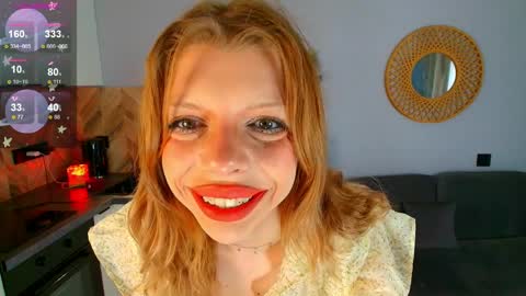 Snapshot of lindacrystalofc chatting on April 2026 01:08:02 PM happy new year online show from April 2026 01:08:02 PM