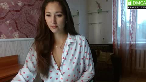 LindaErnestine online show from October 2025 07:14:02 AM