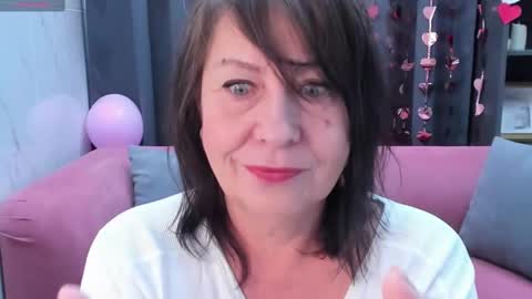 Snapshot of lindahottie chatting on February 2025 08:33:01 AM Linda online show from February 2025 08:33:01 AM