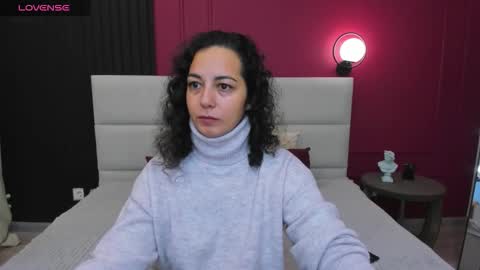 Linda online show from September 2025 01:22:01 AM