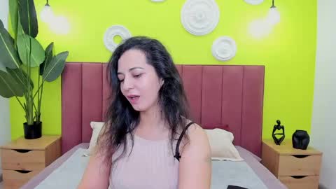 Linda online show from May 2026 01:33:01 AM