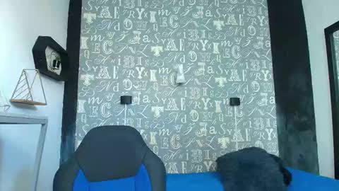 Snapshot of lindsey8 chatting on November 2025 12:27:01 PM Lindsey online show from November 2025 12:27:01 PM