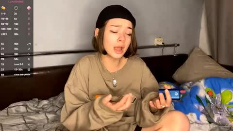 Kate online show from December 2025 03:42:01 PM