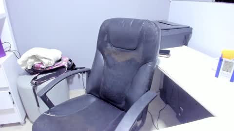 Lindsy online show from October 2025 12:22:01 AM