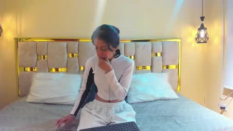 Snapshot of ling_ling24 chatting on October 2025 03:04:02 AM ling ling24 online show from October 2025 03:04:02 AM