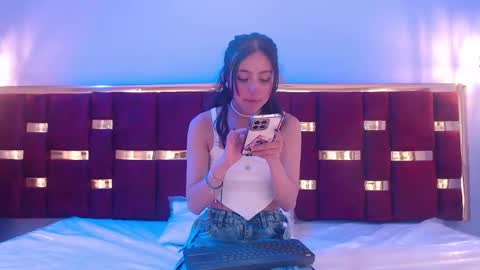 Snapshot of ling_ling24 chatting on December 2025 03:44:02 AM ling ling24 online show from December 2025 03:44:02 AM