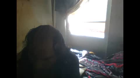 Snapshot of linseyyy chatting on February 2025 06:53:01 PM belledelfyyy online show from February 2025 06:53:01 PM