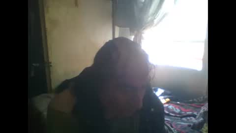 Snapshot of linseyyy chatting on February 2025 07:16:02 PM belledelfyyy online show from February 2025 07:16:02 PM