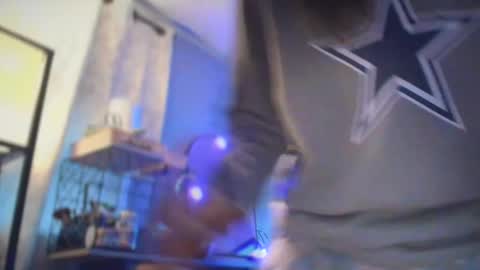 linuxgirlsudosu online show from January 2025 03:38:01 PM