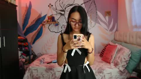 Snapshot of linzybaner chatting on January 2025 10:46:02 PM LinzyBaner online show from January 2025 10:46:02 PM