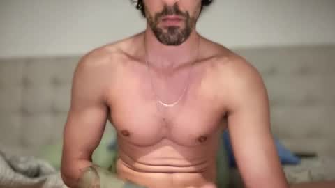 lion_hotty online show from November 2025 06:29:01 PM