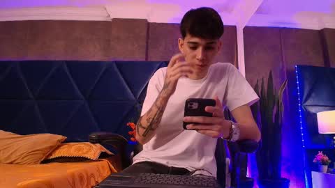 Snapshot of lionfoster chatting on December 2025 07:34:02 PM LION FOSTER online show from December 2025 07:34:02 PM