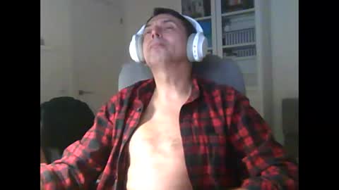 liongr69 online show from December 2025 10:38:01 PM