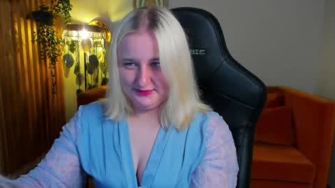 LioraArdyn online show from May 2026 05:18:02 PM