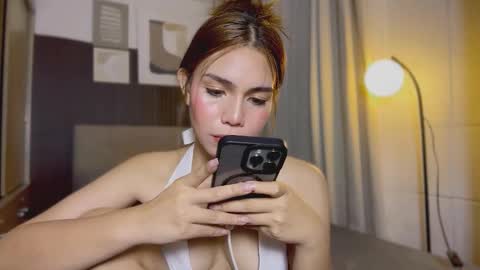 Liora of Ophir online show from February 2026 09:35:02 AM