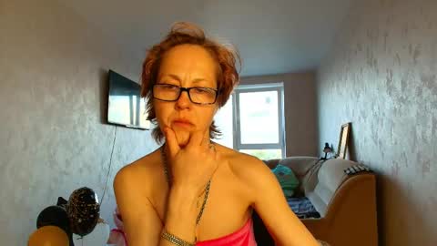 Liora Weiss online show from May 2026 03:55:02 PM