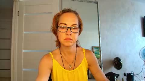 Snapshot of lioraweiss chatting on June 2026 12:25:01 PM Liora Weiss online show from June 2026 12:25:01 PM