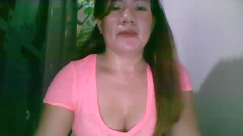 Snapshot of lipsofangel16 chatting on January 2025 06:38:01 AM im cherry online show from January 2025 06:38:01 AM