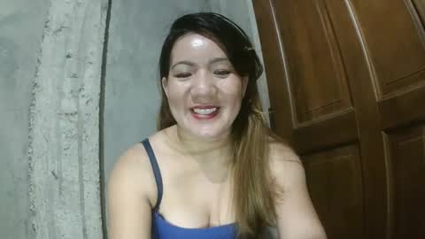 Snapshot of lipsofangel16 chatting on January 2025 11:54:02 AM im cherry online show from January 2025 11:54:02 AM