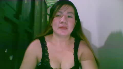 Snapshot of lipsofangel16 chatting on January 2025 11:56:01 PM im cherry online show from January 2025 11:56:01 PM