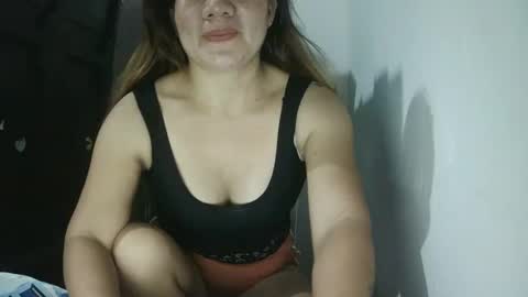 Snapshot of lipsofangel16 chatting on February 2025 01:59:02 PM im cherry online show from February 2025 01:59:02 PM