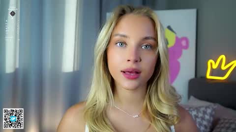 Snapshot of lipswithsmileonthem chatting on October 2025 01:12:02 AM Amelia online show from October 2025 01:12:02 AM