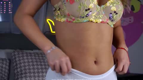 Amelia online show from January 2026 01:41:02 AM