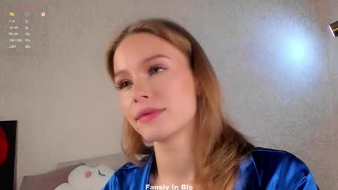 Lina online show from December 2025 01:13:01 AM