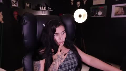 Snapshot of lireesa chatting on April 2026 03:43:01 AM Lire online show from April 2026 03:43:01 AM