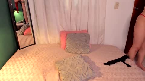 Snapshot of liry_kim chatting on March 2026 08:59:01 PM liry online show from March 2026 08:59:01 PM