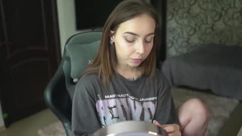 Lisa online show from September 2025 06:41:01 AM