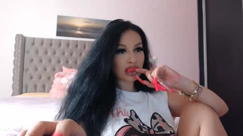 Lisa online show from November 2025 09:05:02 PM